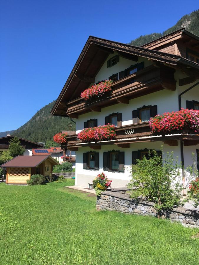 Pension Eberharter Mayrhofen Eksteriør billede