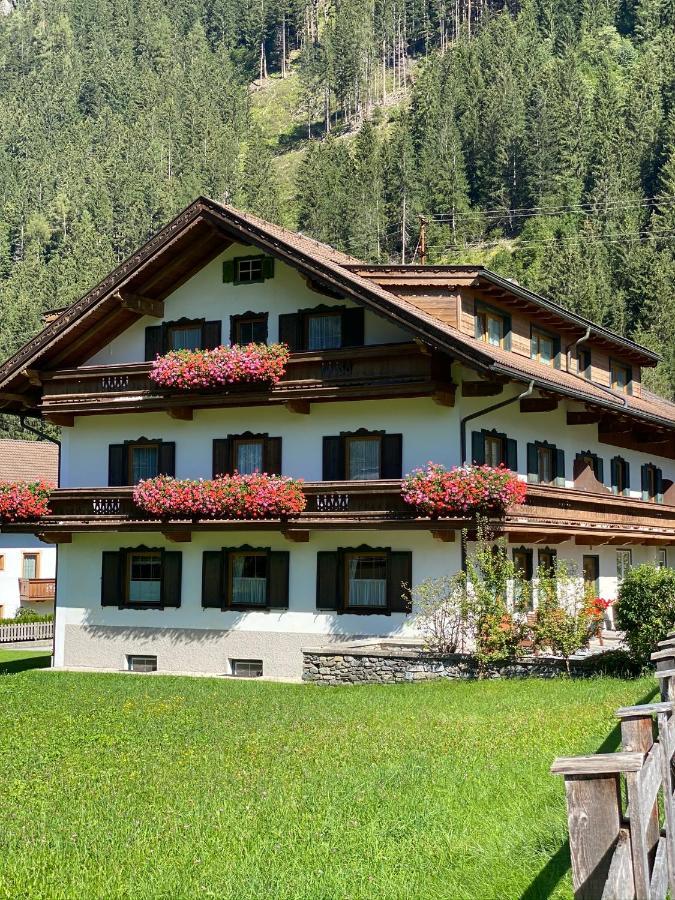 Pension Eberharter Mayrhofen Eksteriør billede